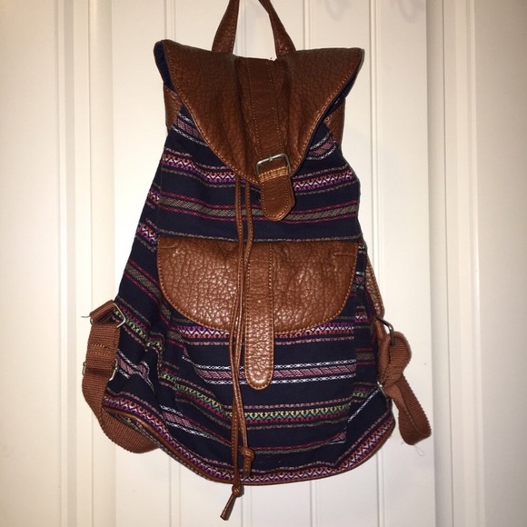 Aeropostale Handbags - ❣️Aeropostale (Like-New) Drawstring Bag Boho Style